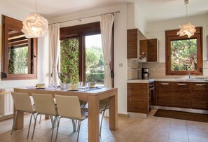 Villa (Kymo) | Private kitchen