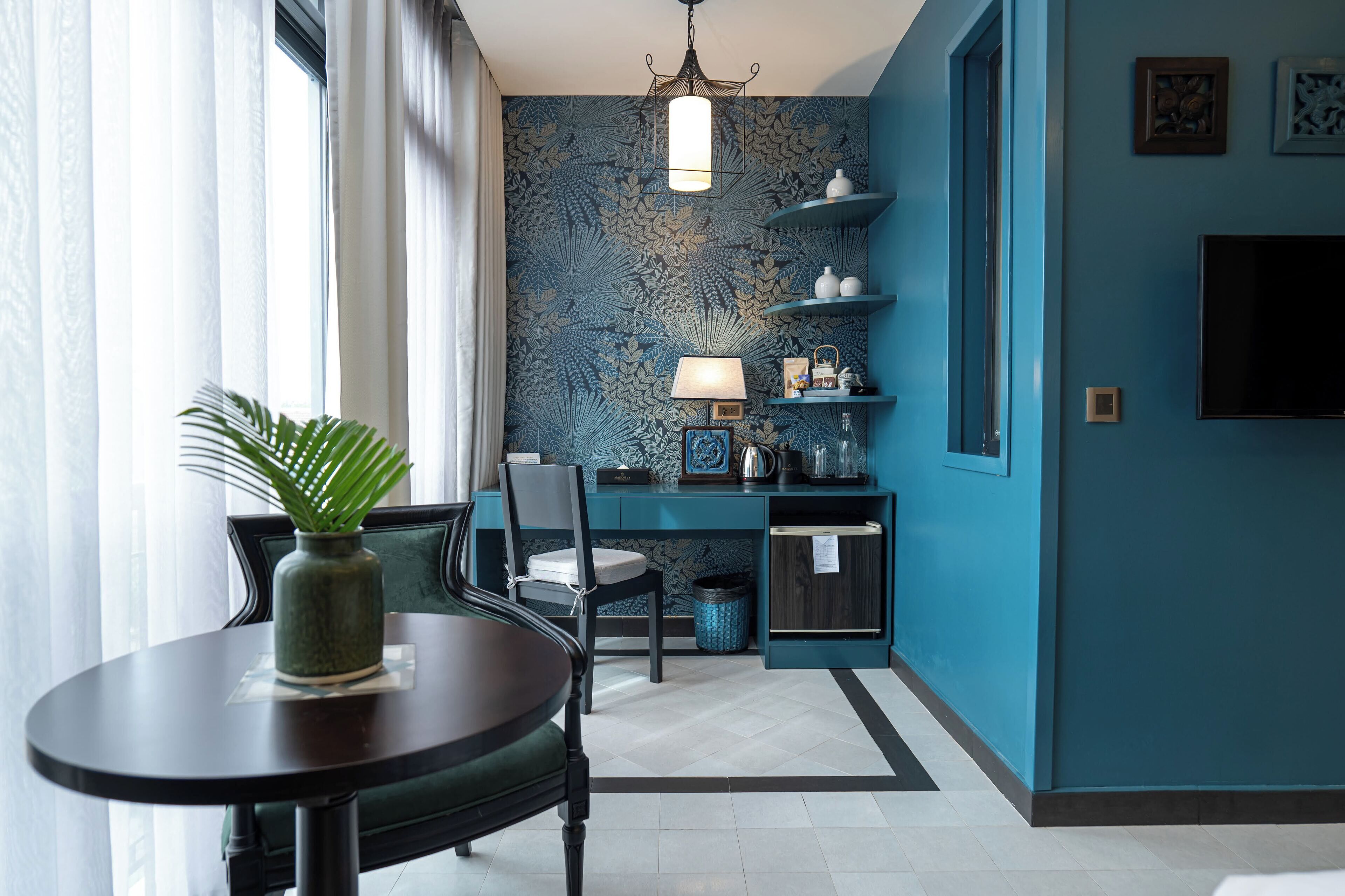 32-inch lcd tv with cable channels, tv