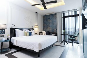 Superior Double Room | Minibar, in-room safe, individually decorated, blackout drapes - Maison Vy Hotel (Da Nang)