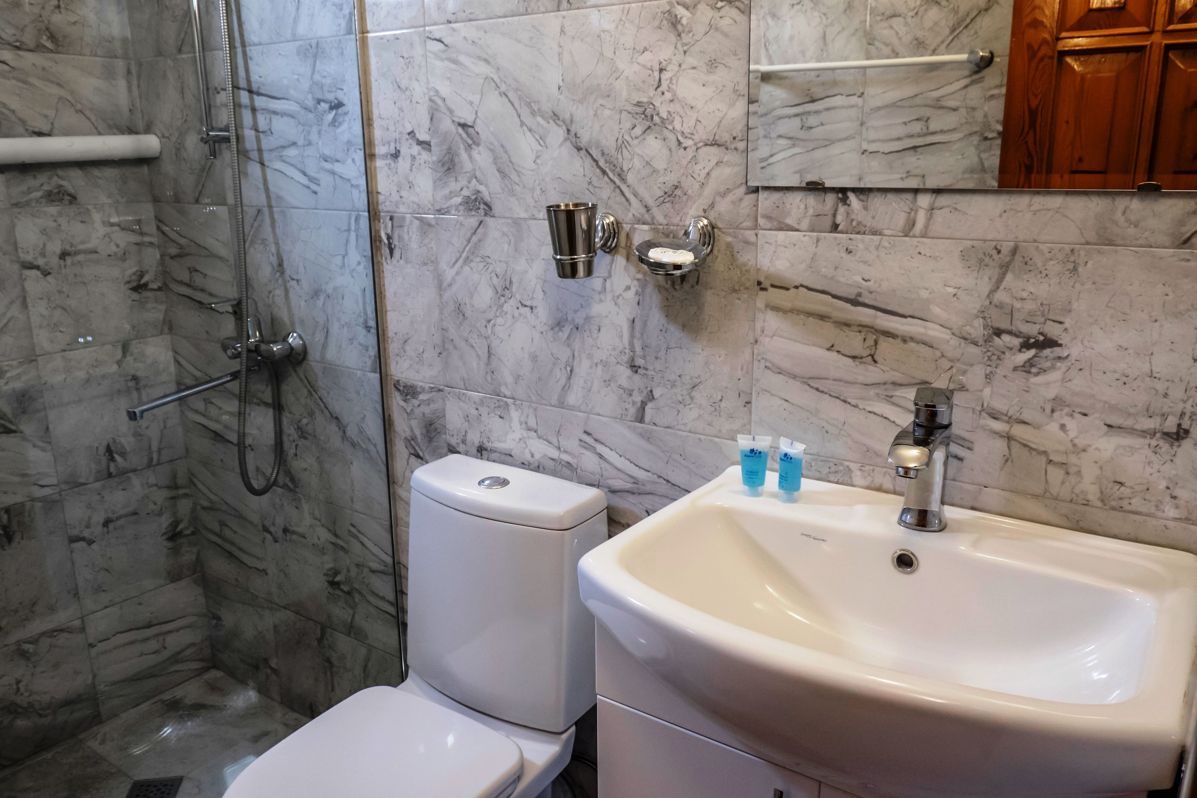 double room | minibar, in-room safe, desk, soundproofing