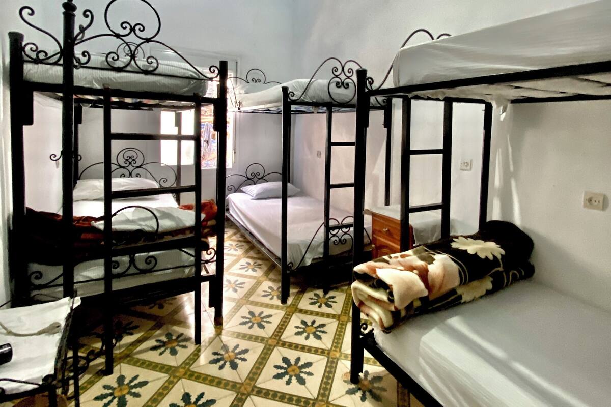 Free WiFi, bed sheets