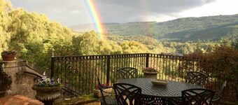 Highland Bear Lodge & Luxury Bear Huts