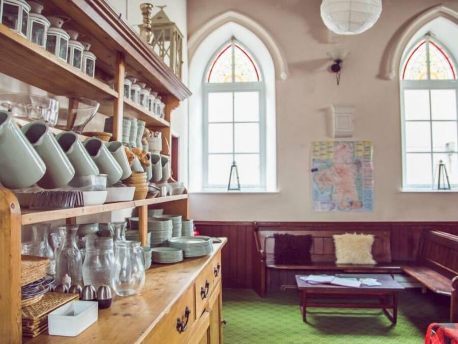 Daily full breakfast (GBP 7.50 per person)