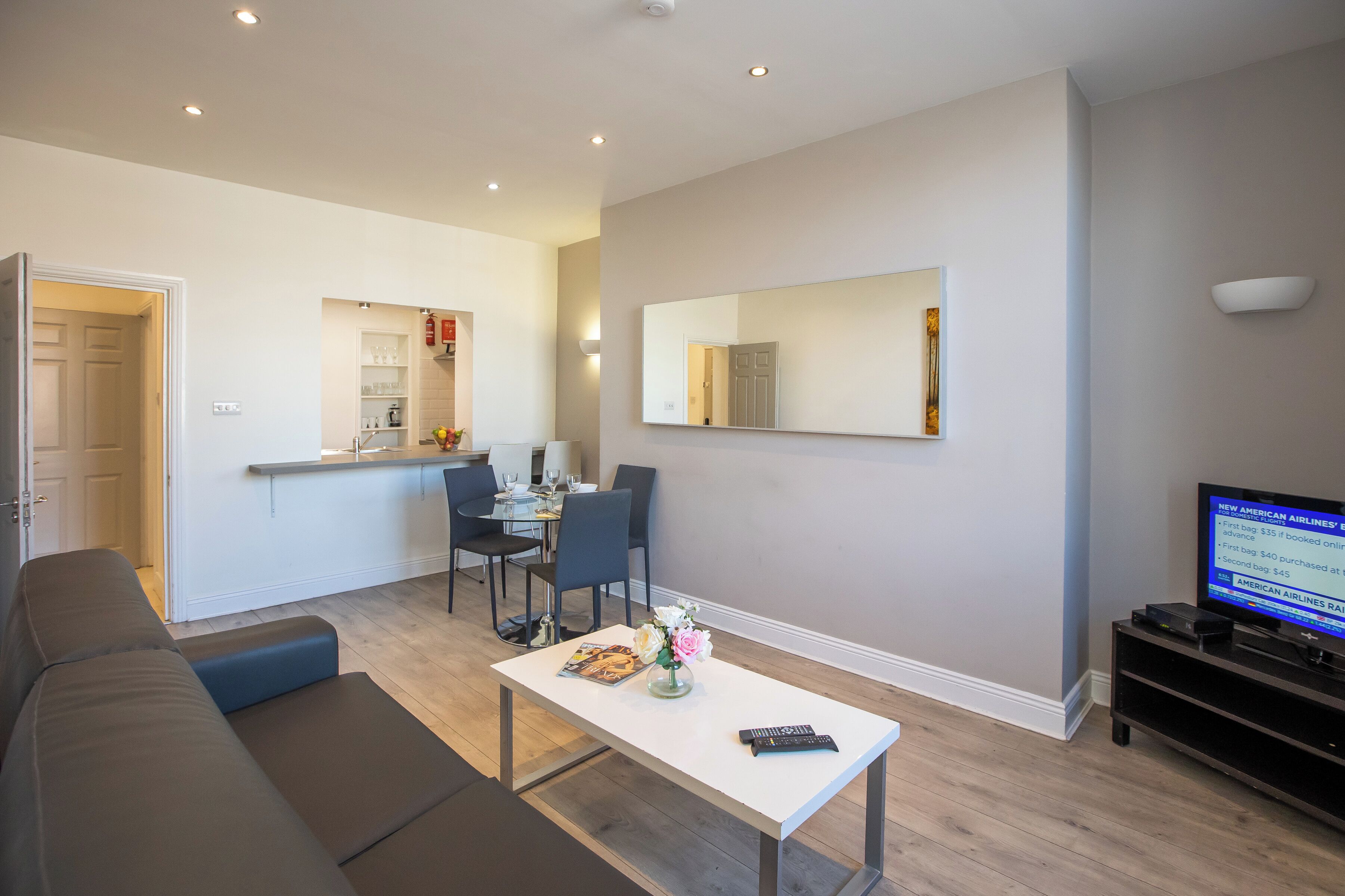 Superior Apartment, 1 Bedroom, Kitchen, River View | Living area