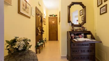 1 habitación y caja de seguridad en la habitación