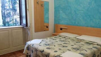 Frette Italian sheets, desk, free WiFi