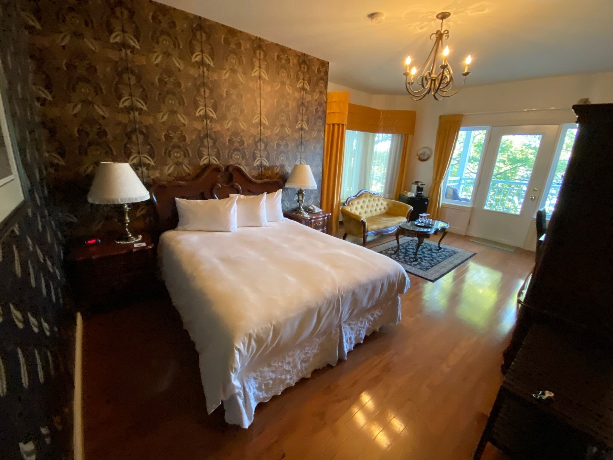 superior room, 1 queen bed | individually decorated, individually furnished, desk, blackout curtains
