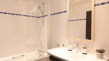 Executive Apartment, Ensuite, Garden View (Executive Apartment) | Bathroom