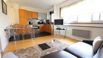 Standard Apartment, Ensuite, Garden View (One bedroom apartment) | Shared kitchen