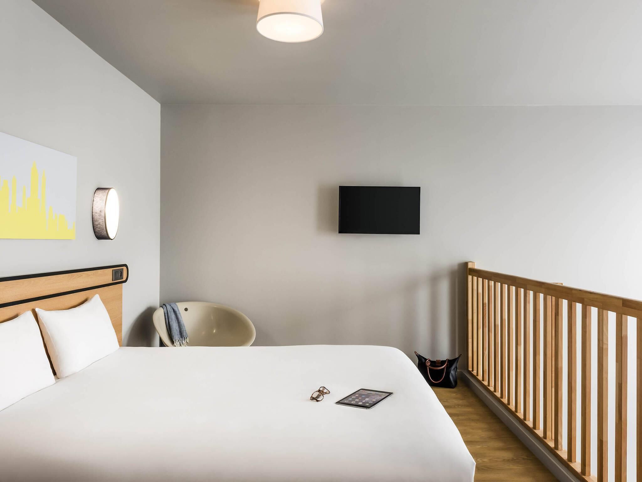 Bureau, chambres insonorisées, lits bébé (gratuits), Wi-Fi gratuit