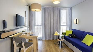 Schreibtisch, schallisolierte Zimmer, kostenlose Babybetten