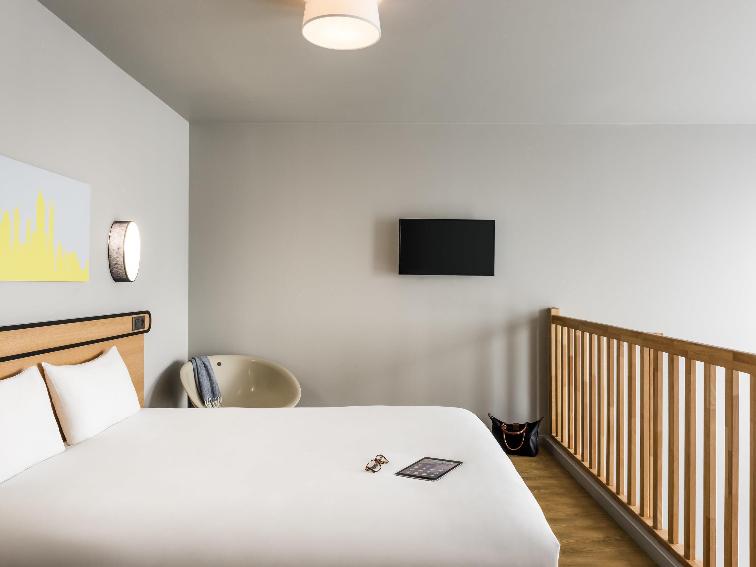 Studio, 1 tweepersoonsbed met slaapbank, op tussenverdieping (4 people) | Een bureau, geluiddichte muren, gratis babybedden, gratis wifi