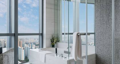 Hyatt Regency Shanghai, Wujiaochang