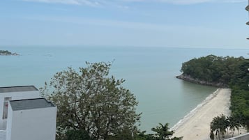 Junior Suite, 2 Twin Beds (Social) | View from room