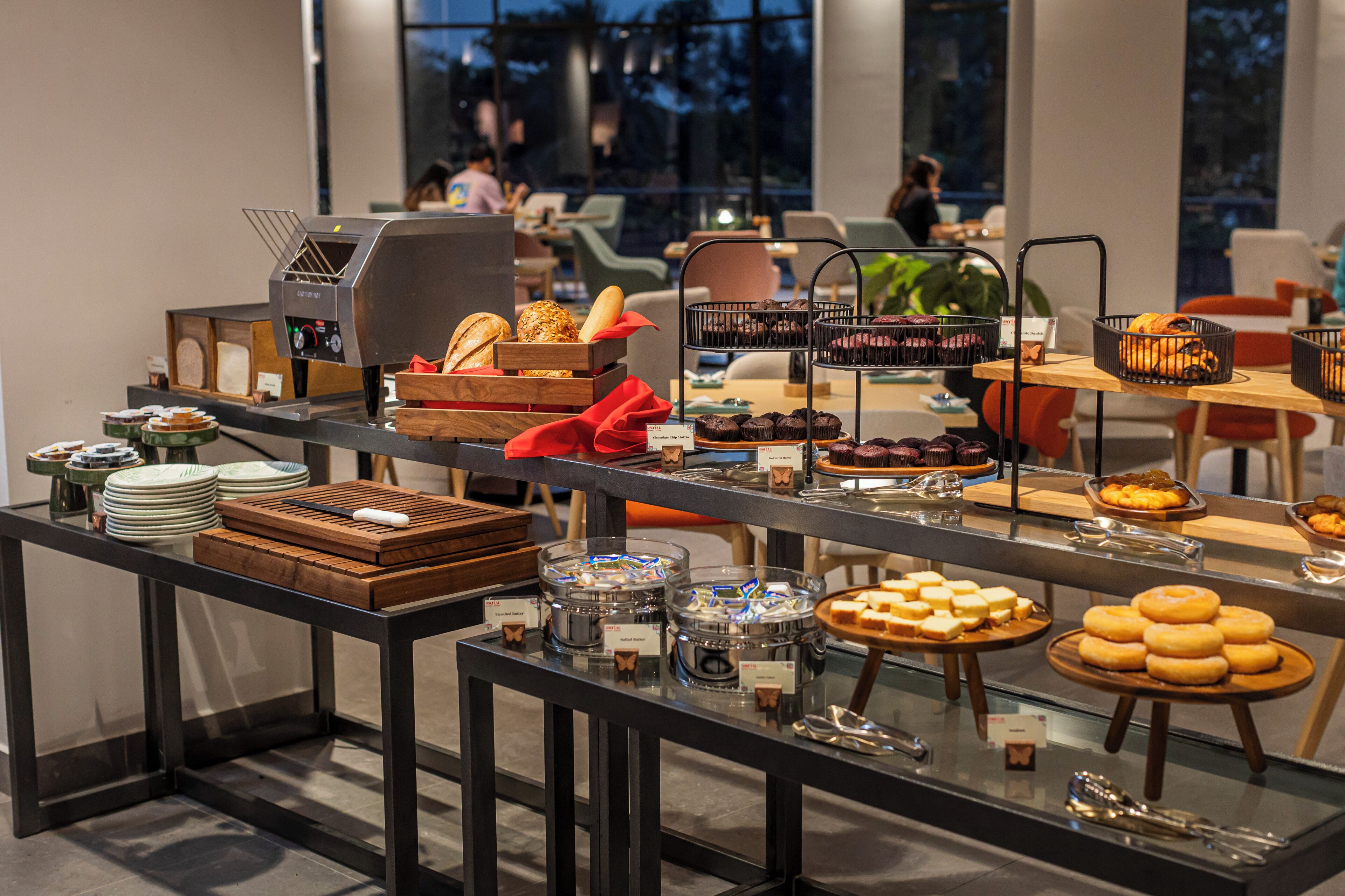 Daily buffet breakfast (MYR 68 per person)