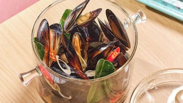 Makanan dan minuman