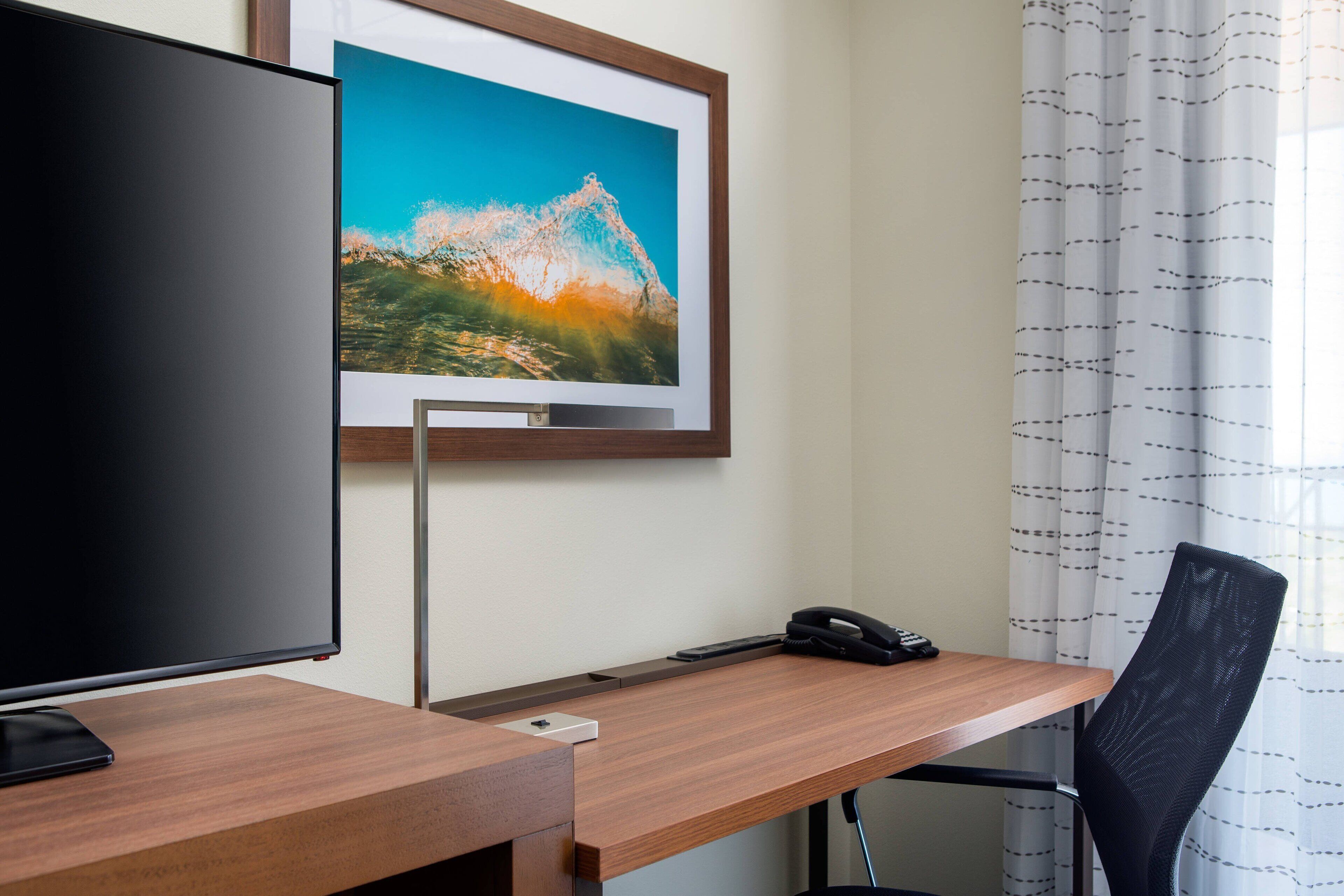 1 bedroom, premium bedding, in-room safe, desk