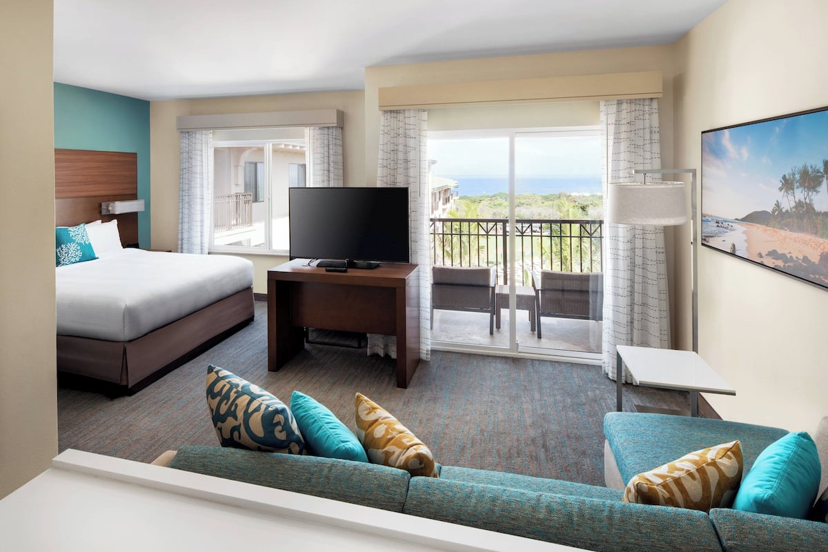 1 bedroom, premium bedding, in-room safe, desk