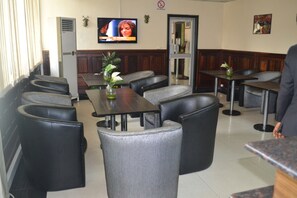 Lounge - Hôtel La Falaise Bonanjo (Douala)