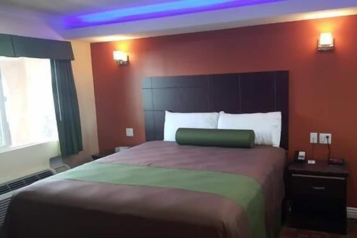 Egyptian cotton sheets, premium bedding, down comforters