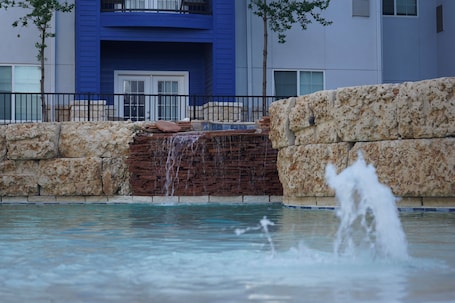 Seasonal outdoor pool. Best Western Lubbock West Inn & Suites
