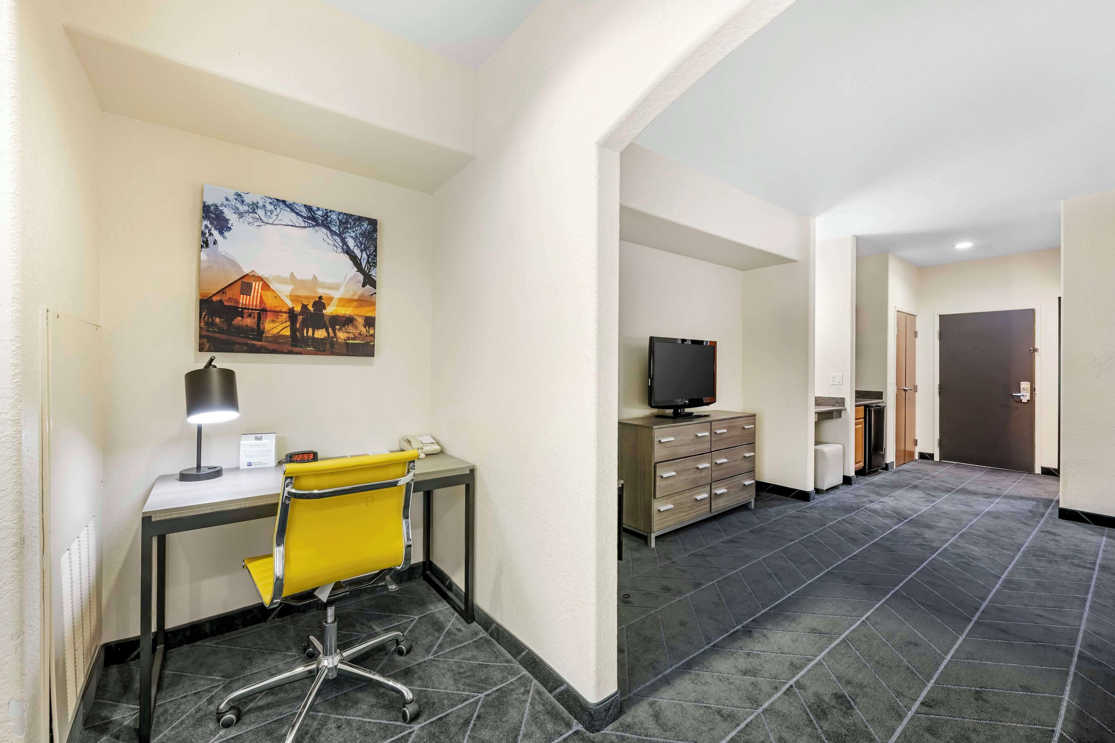 standard room, 2 queen beds, non smoking | in-room safe, desk, laptop workspace, iron/ironing board