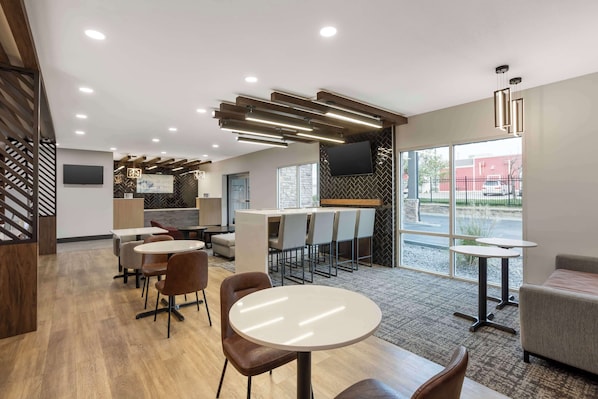 Desayuno completo incluido todos los días