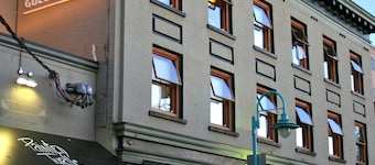 Painted Turtle Guesthouse (Hostel)