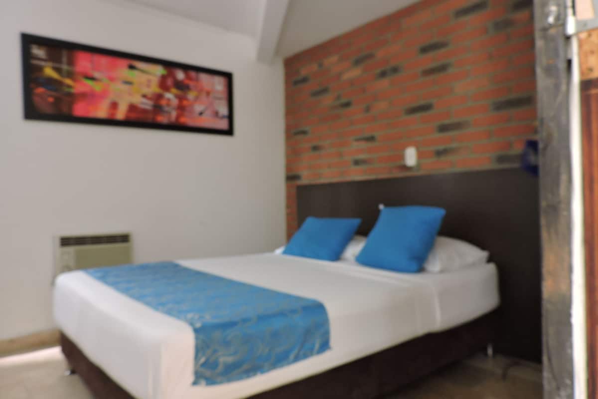 Double Room | Minibar, in-room safe, iron/ironing board, free WiFi
