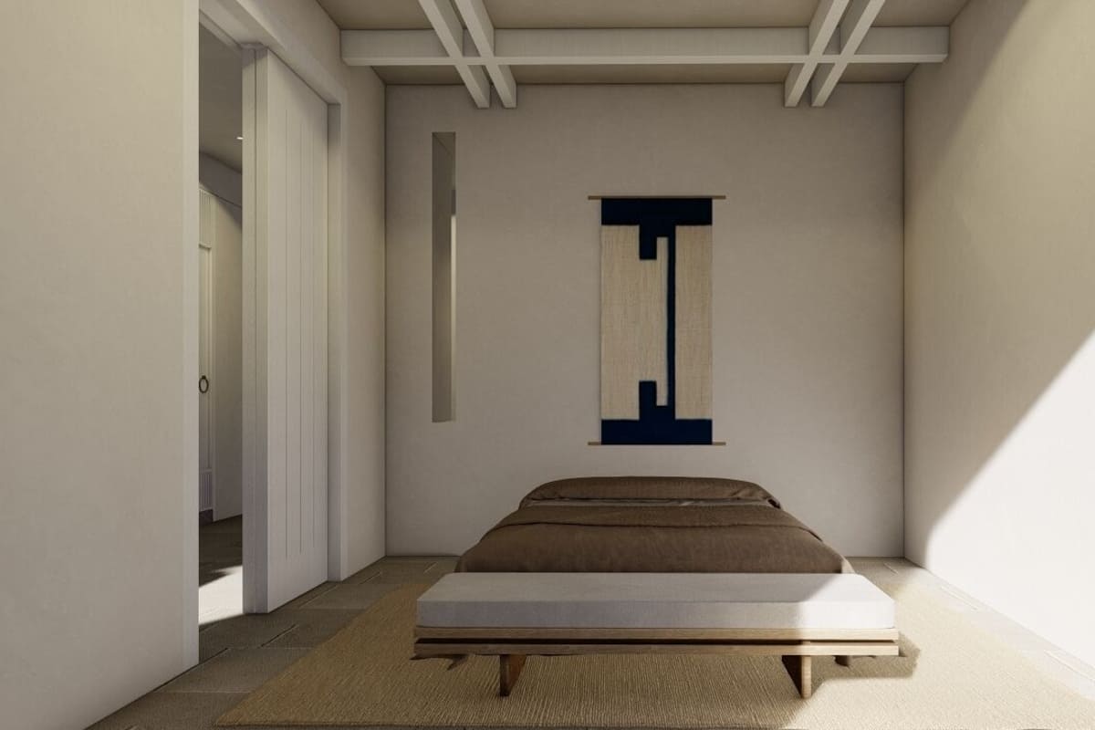 Harbor View Suite | Minibar, in-room safe, soundproofing, iron/ironing board