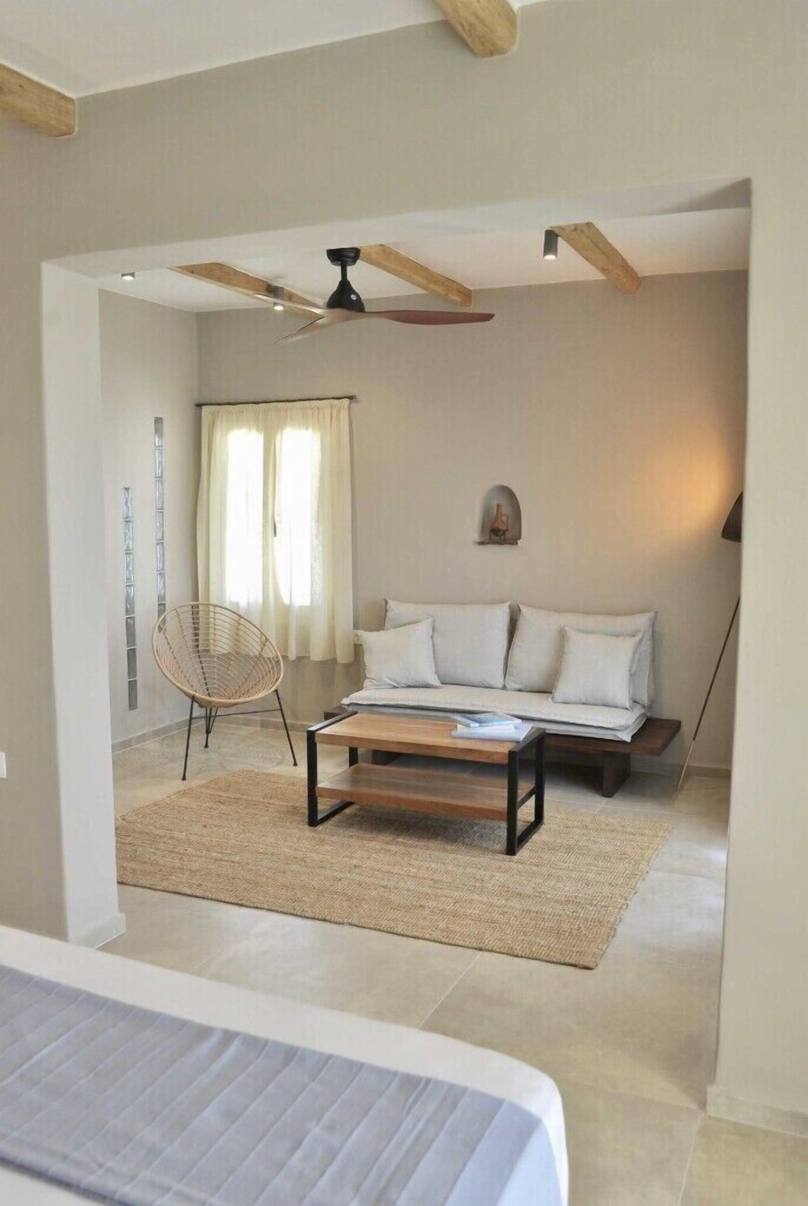 sea view suite | living area | lcd tv