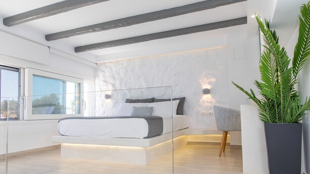 Luxury Suite, 1 King Bed, Terrace, Partial Sea View - Marina Studios (Naxos)