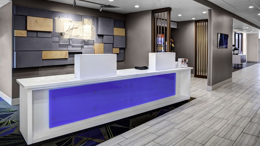 Holiday Inn Express & Suites Coldwater by IHG