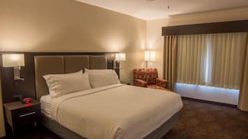 Safe på rommet, skrivebord og skrivebord for bærbar PC