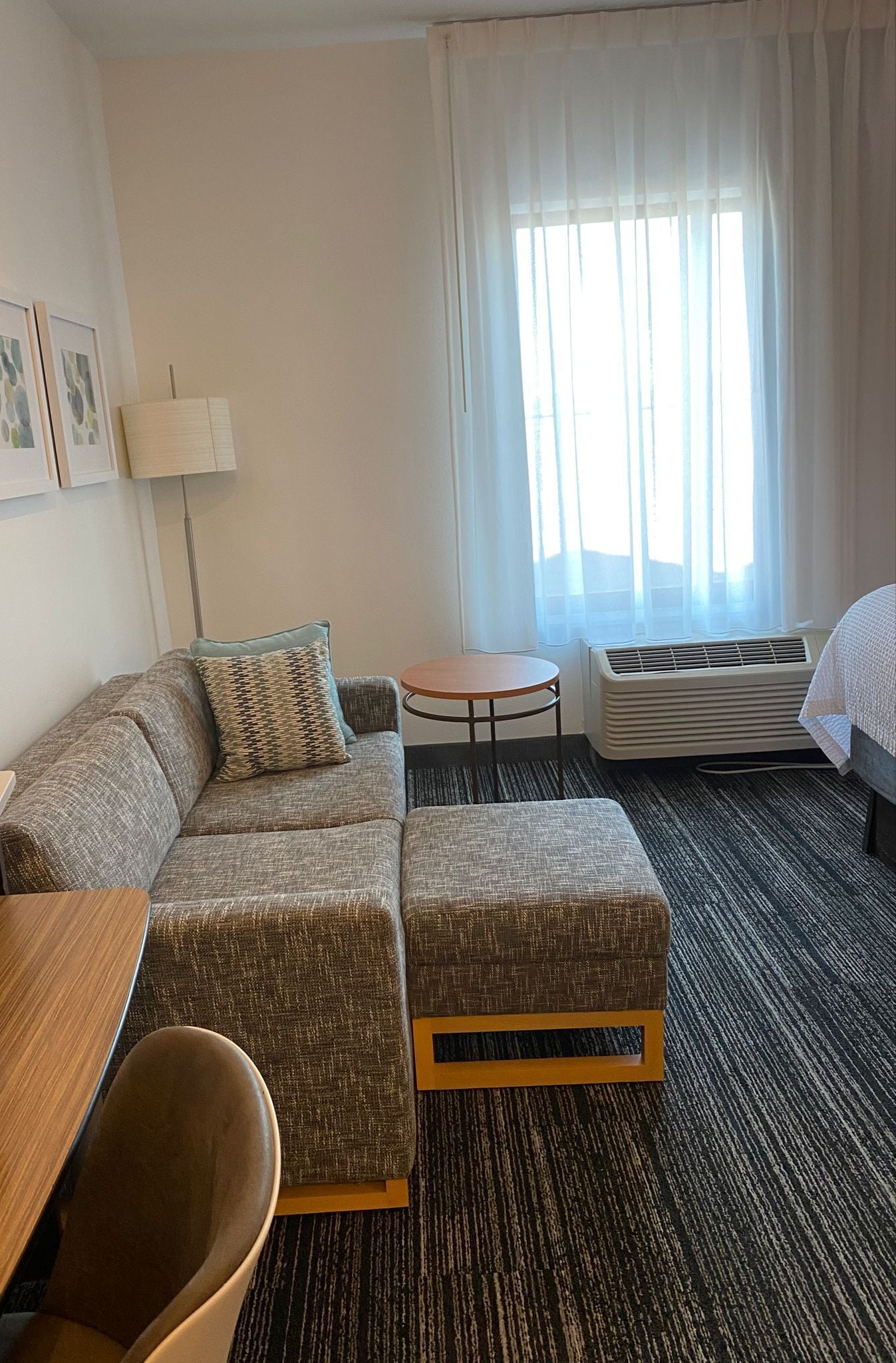 studio, 1 king bed with sofa bed | desk, iron/ironing board, free wifi, bed sheets