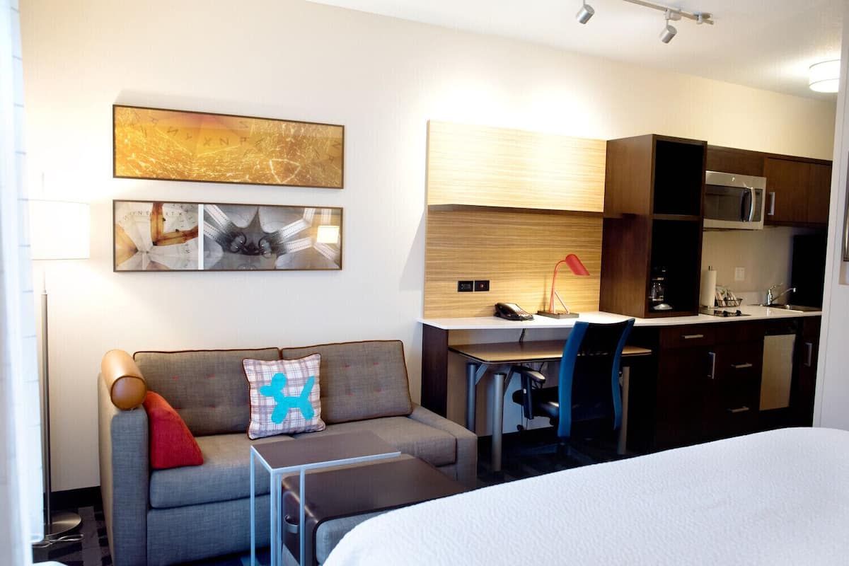 Desk, iron/ironing board, free WiFi, bed sheets