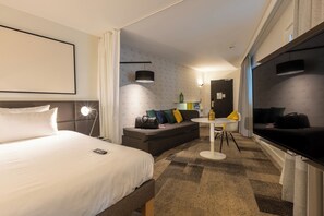 Executive Suite (1 Double Bed and 1 Double Sofa Bed) - Novotel Suites Paris Expo Porte de Versailles (Paris)