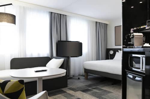 Executive Suite (1 Double Bed and 1 Double Sofa Bed) | 1 bedroom, premium bedding, minibar, in-room safe