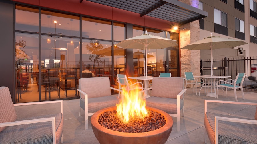 Holiday Inn Express & Suites Phoenix West - Buckeye by IHG