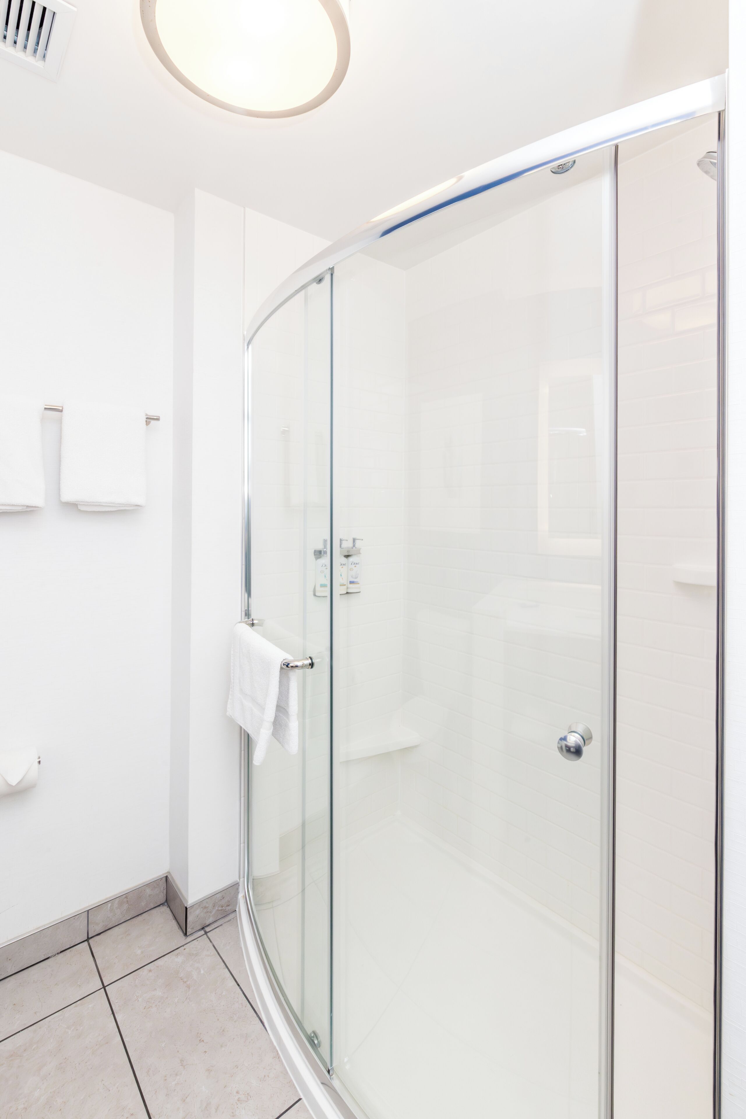 Foto - Holiday Inn Express & Suites Downtown Louisville by IHG