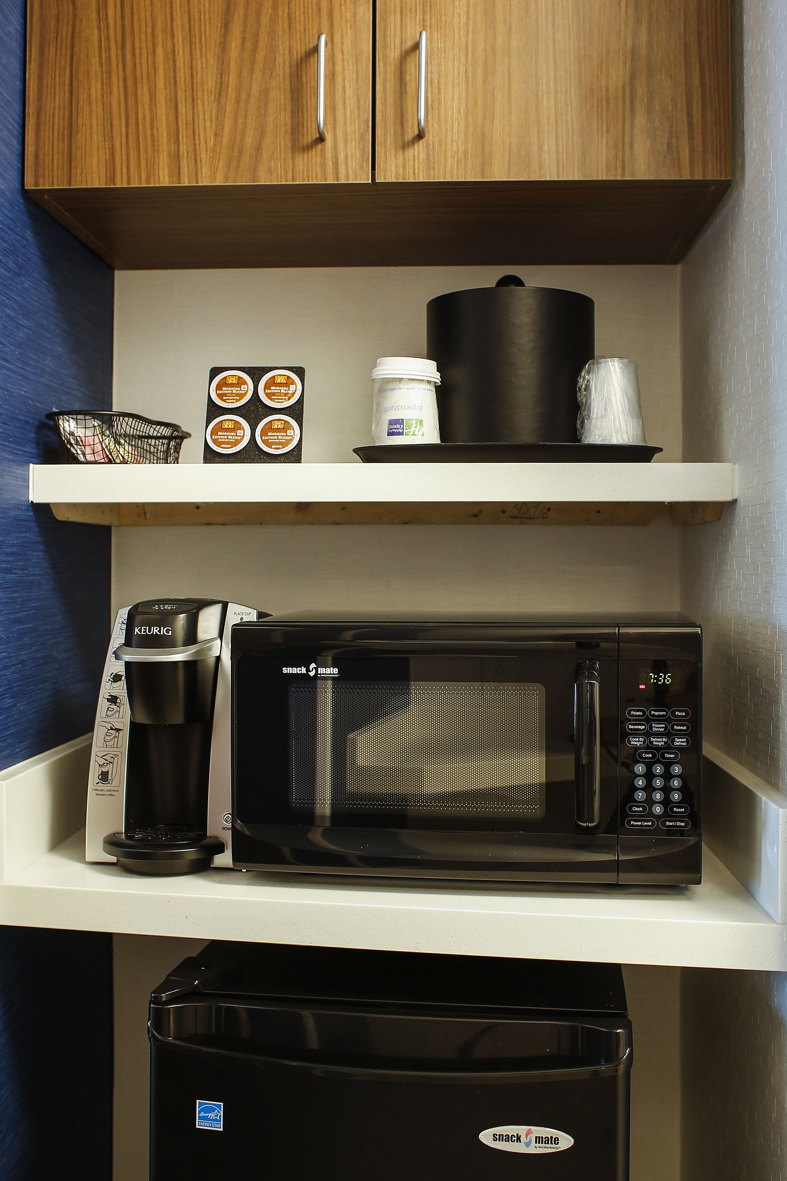 fridge, microwave, coffee/tea maker