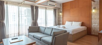 Nonthaburi Palace Hotel