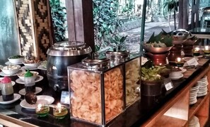 Daily continental breakfast (IDR 100000 per person)