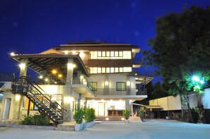 Exterior - The Bloom Residence at Suvarnabhumi (Bangkok)