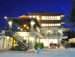 Exterior - The Bloom Residence at Suvarnabhumi (Bangkok)
