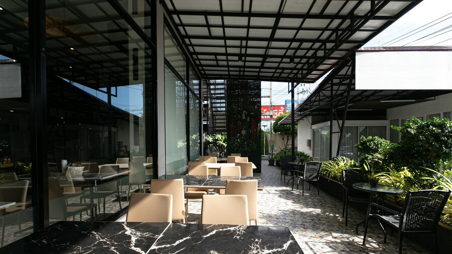 Grand Ratchapruek Hotel