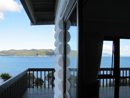 Premium Two Bedroom Apartment, Full Sea View (Unit 1) | Terrace/patio