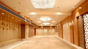 Reception hall - Kyriad Hotel Jaipur (Formerly known as Citrus Hotel Jaipur) (Jaipur)