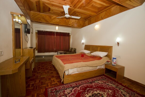 Standard Double or Twin Room, 1 Double Bed, Private Bathroom