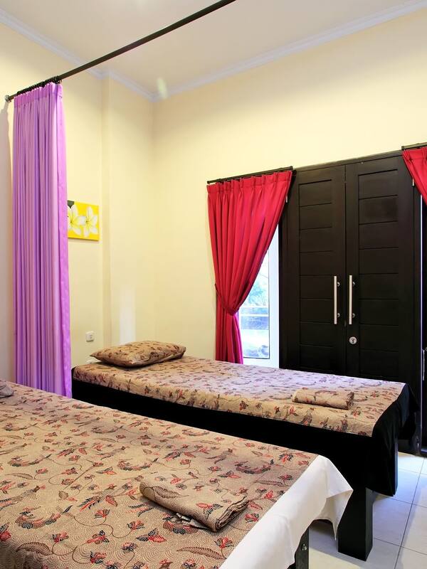 Body treatments, aromatherapy, body scrubs, facials, reflexology